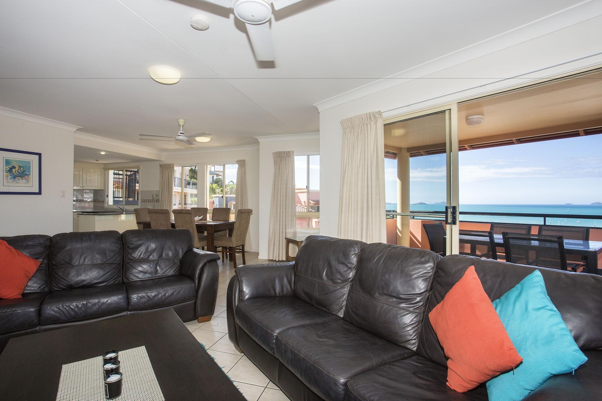 Martinique Whitsunday Resort Еърли Бийч Екстериор снимка