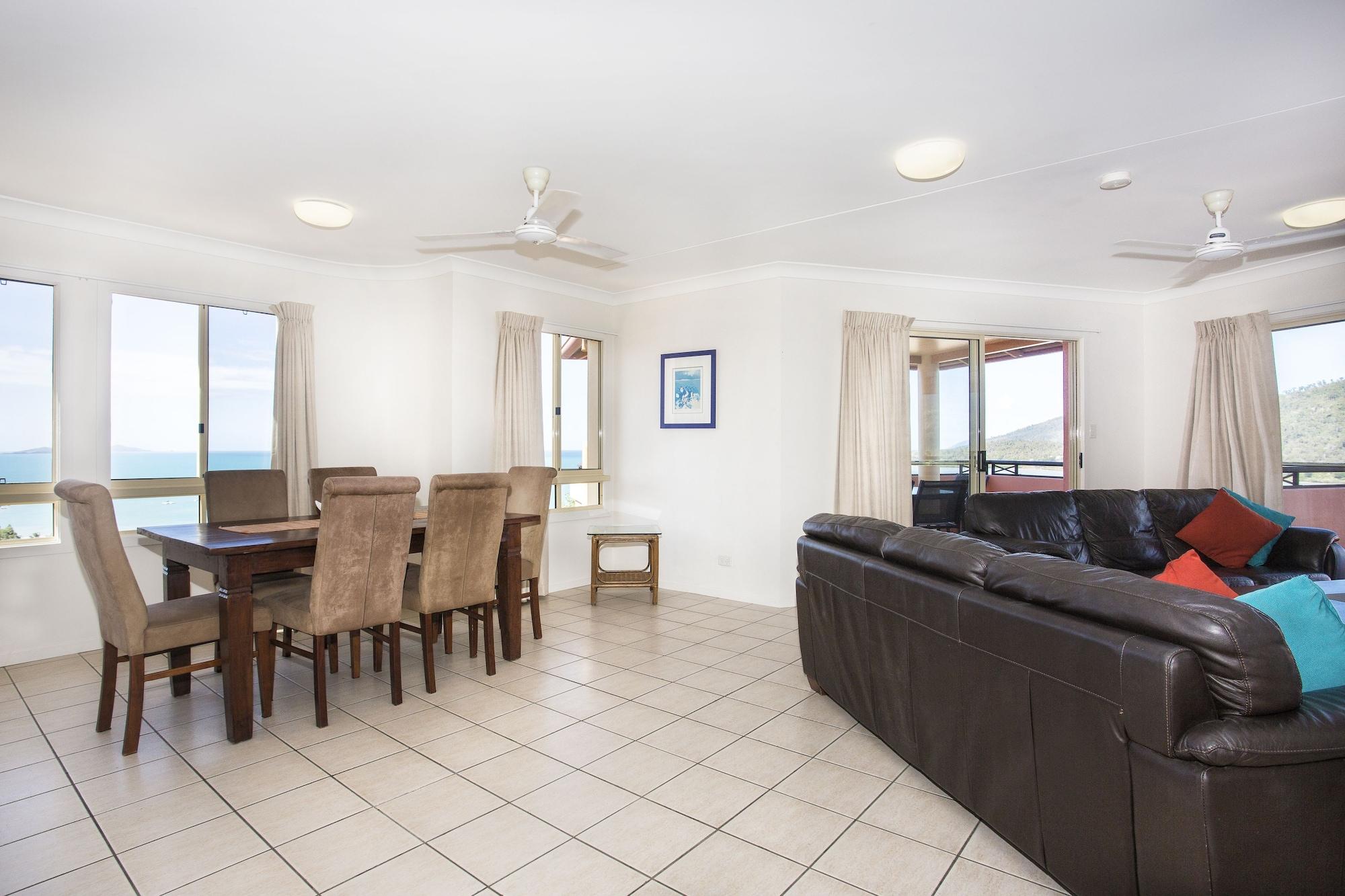 Martinique Whitsunday Resort Еърли Бийч Екстериор снимка