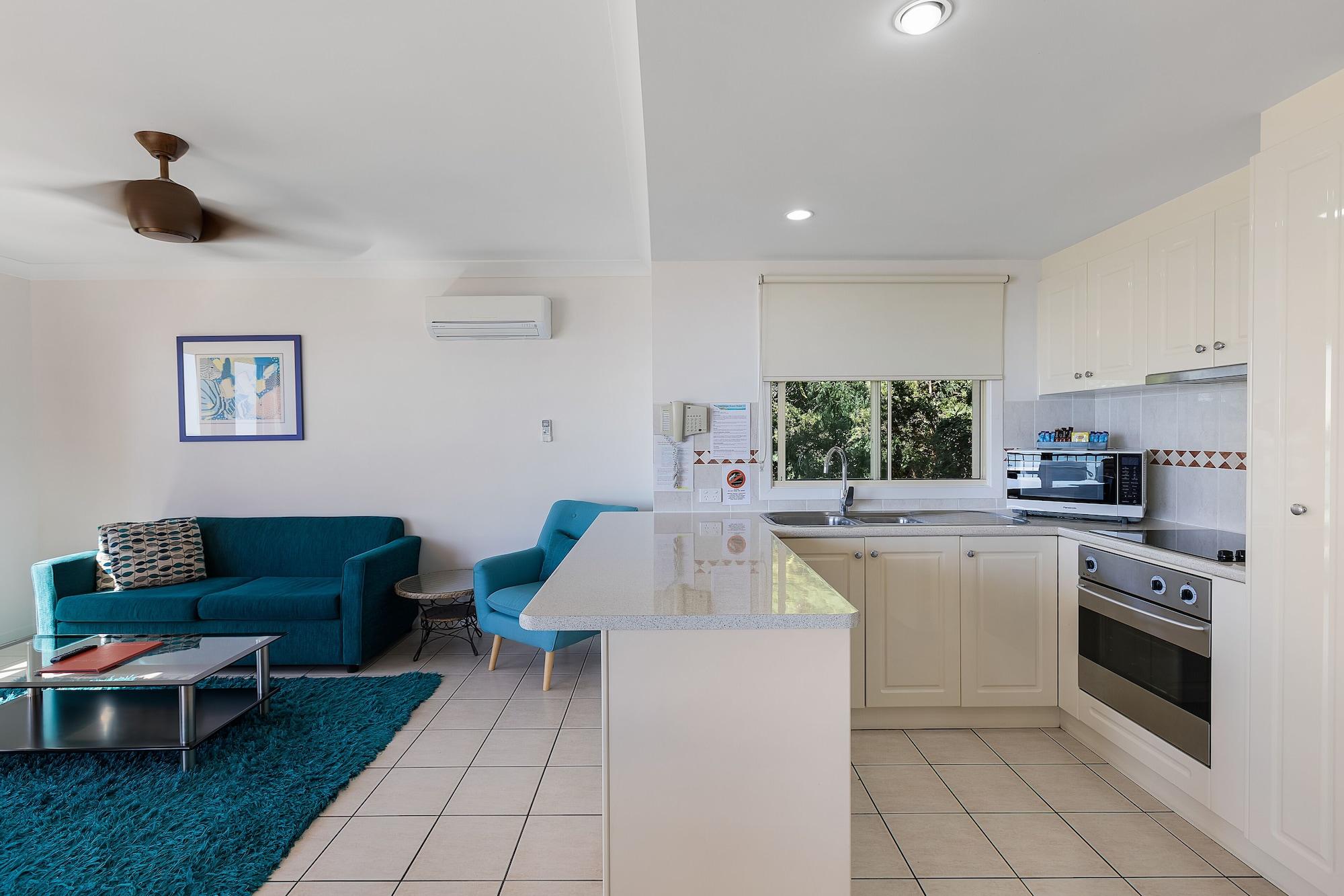 Martinique Whitsunday Resort Еърли Бийч Екстериор снимка