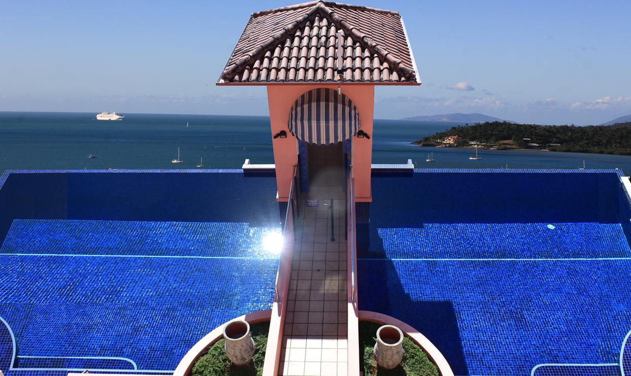 Martinique Whitsunday Resort Еърли Бийч Екстериор снимка